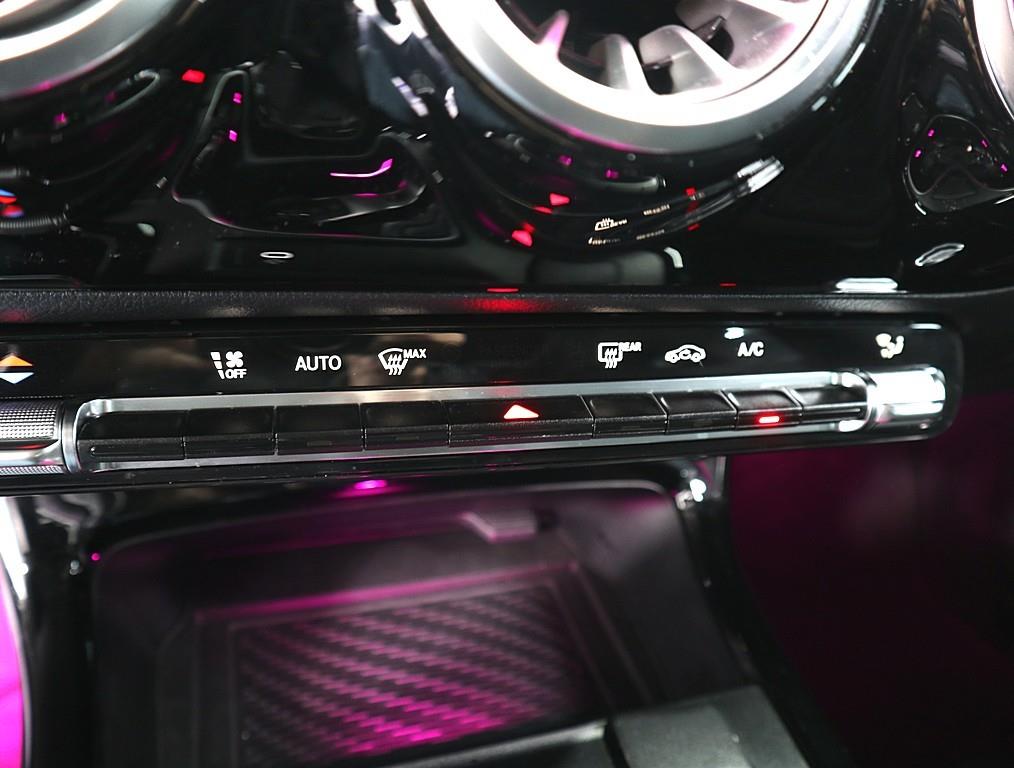 Mercedes Benz CLA Class 2024 Negro - Importación desde Corea - HF Imports Iquique - Foto 13