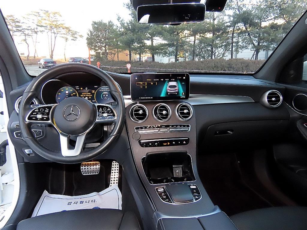 Mercedes Benz GLC Class - Vista 7