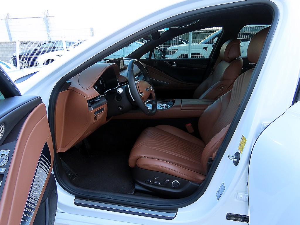 Genesis G80 - Vista 5