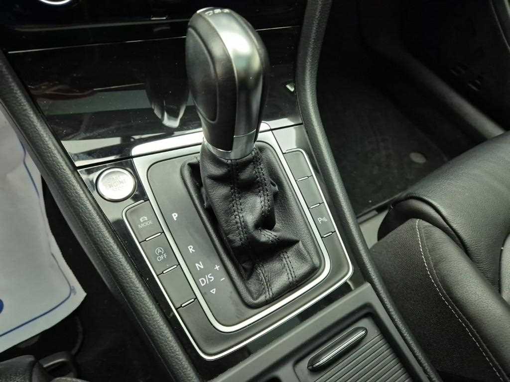 Volkswagen Golf - Vista 8