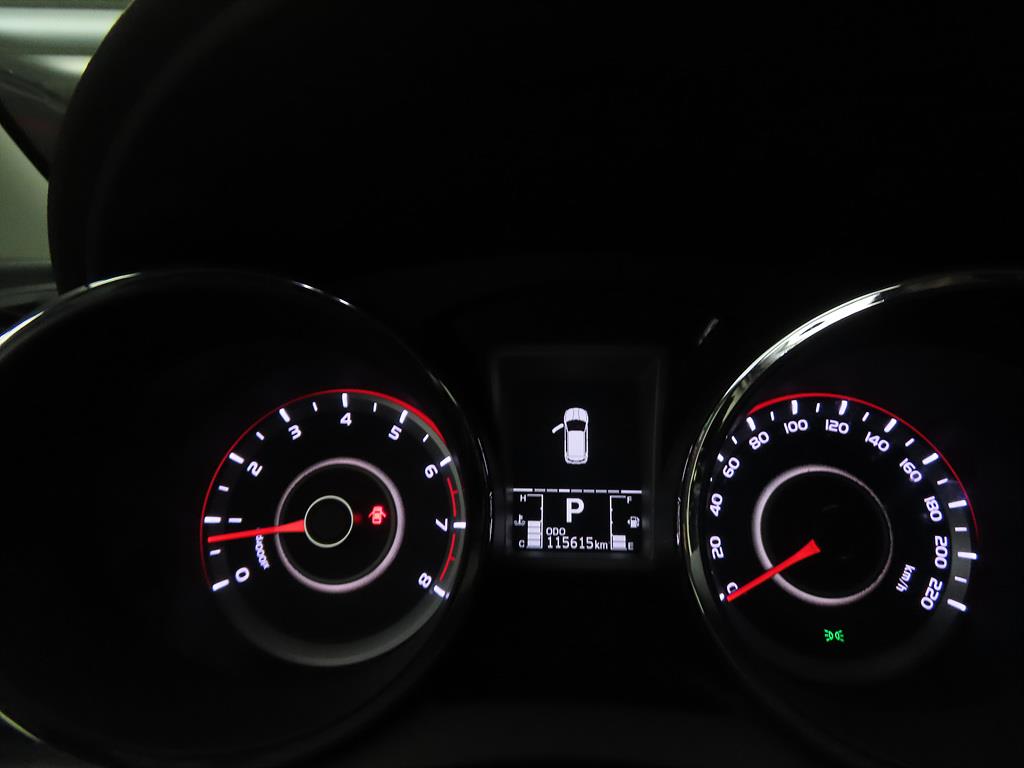 Ssangyong Tivoli - Vista 9