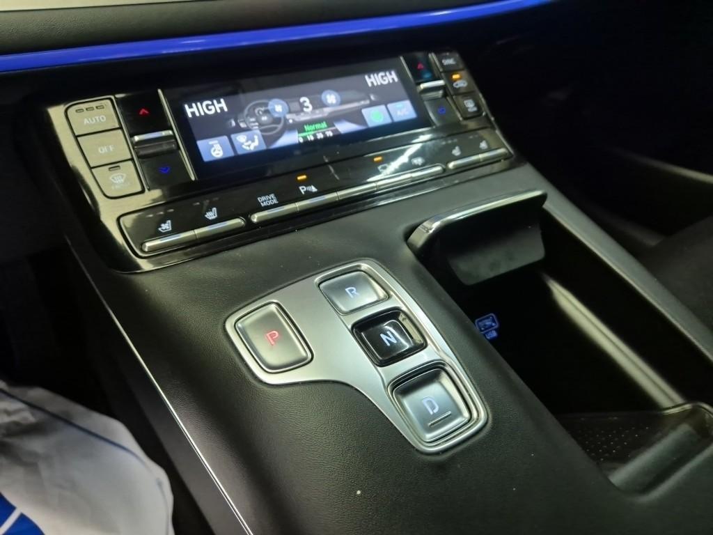 HYUNDAI Grandeur - Vista 8