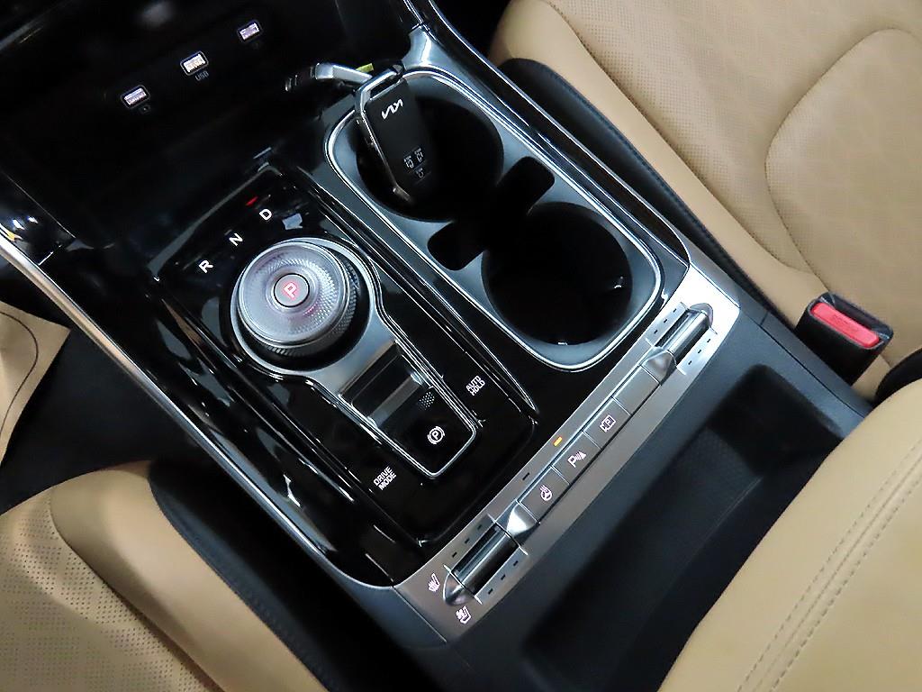 KIA Carnival - Vista 10