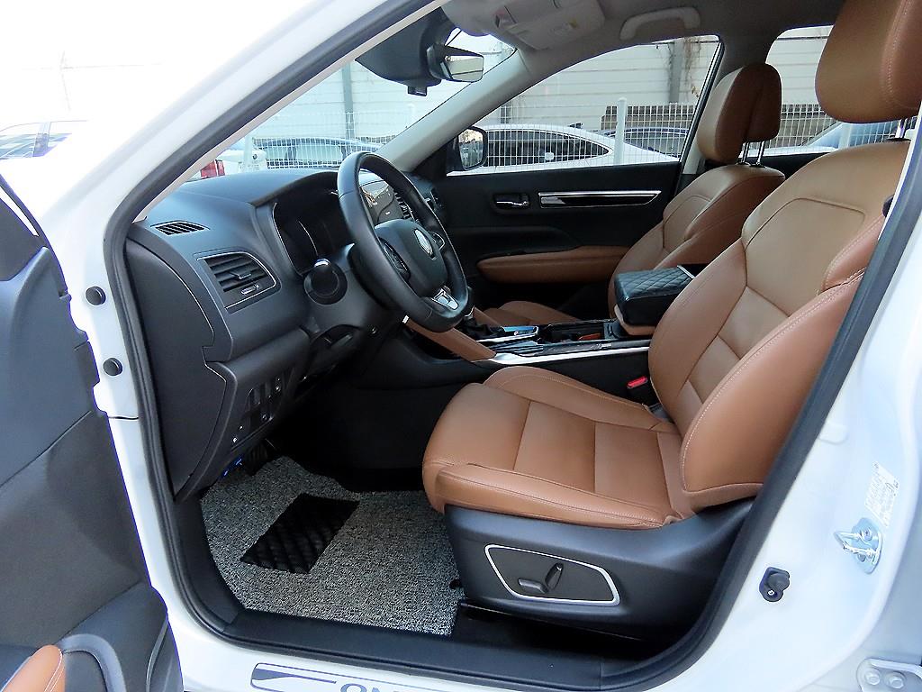 SAMSUNG QM6 - Vista 5