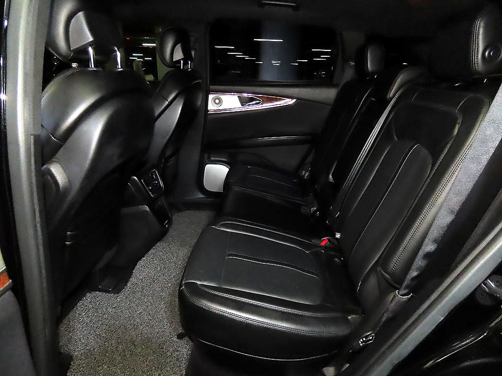 Lincoln MKX - Vista 7