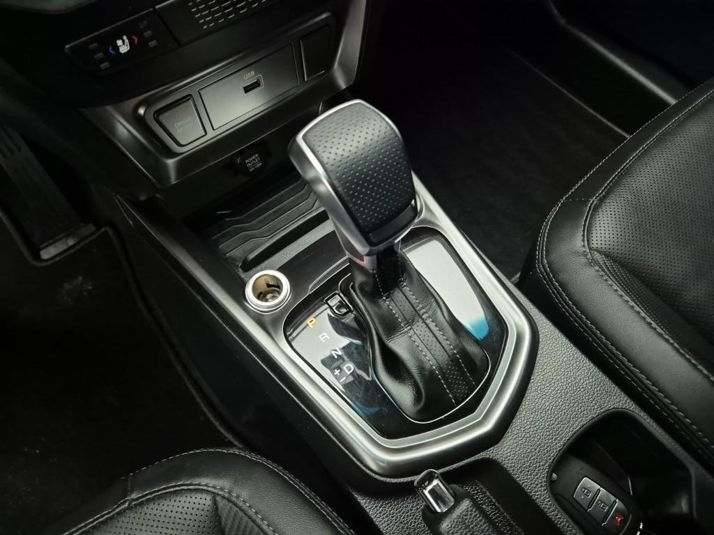 Ssangyong Tivoli - Vista 8