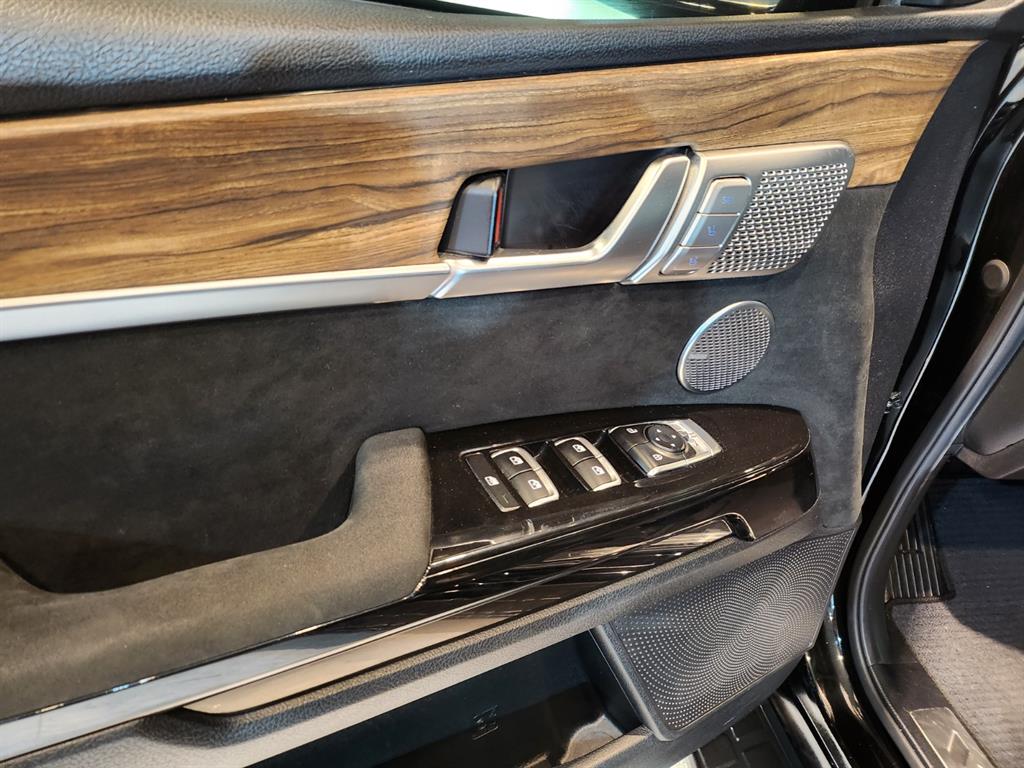 KIA Mohave - Vista 11