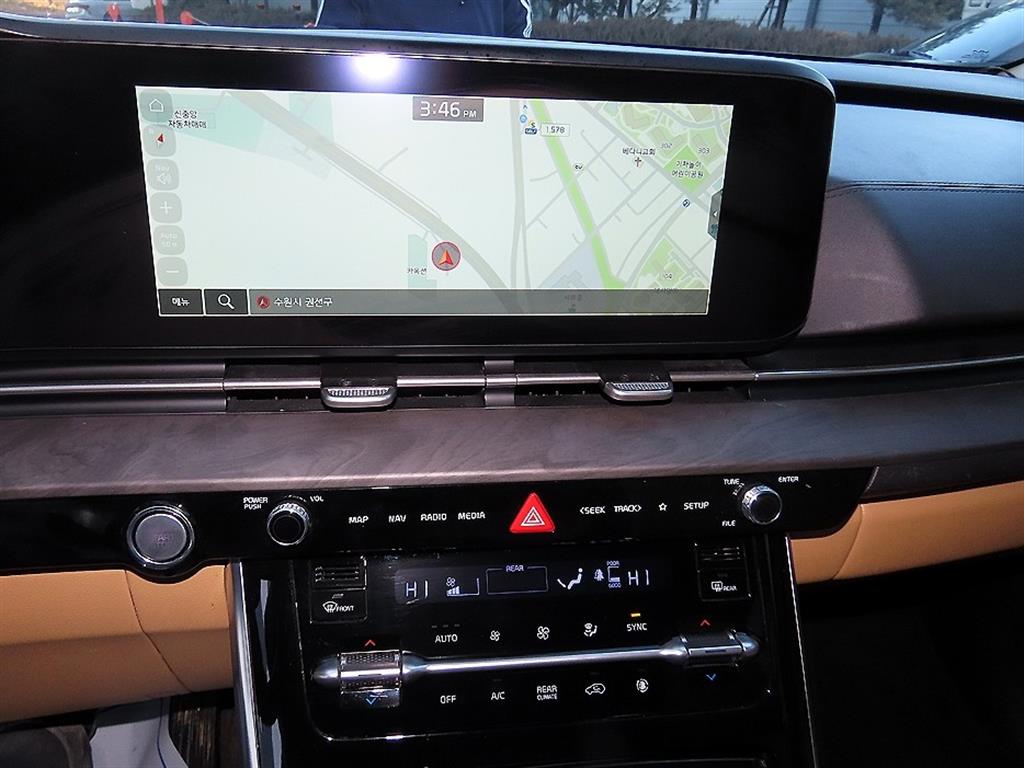 KIA Carnival - Vista 12