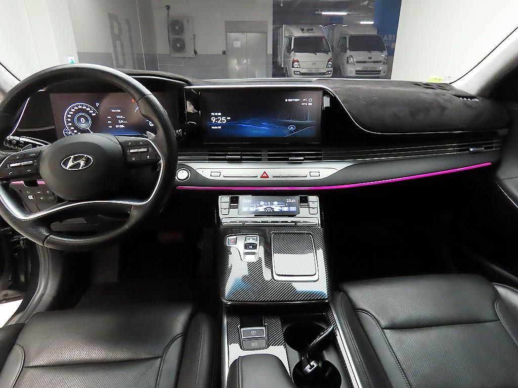 HYUNDAI Grandeur - Vista 9