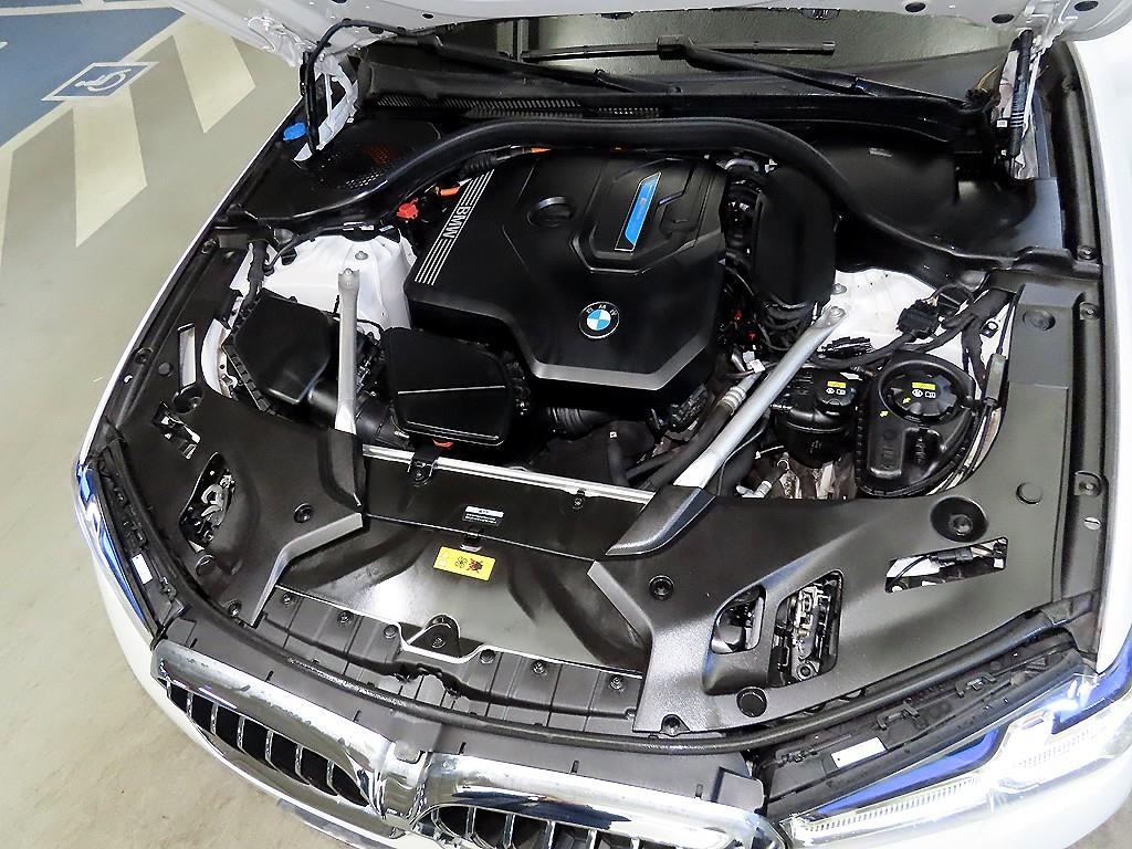 BMW 5 Series 2022 Blanco - Importación desde Corea - HF Imports Iquique - Foto 19