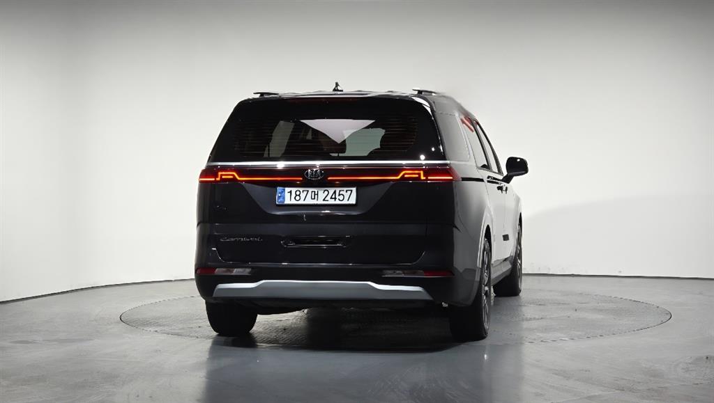 KIA Carnival - Vista 4