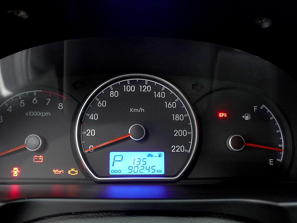 HYUNDAI Avante - Vista 11