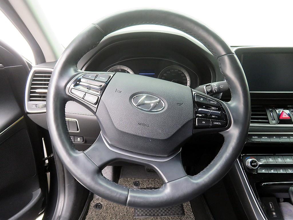 HYUNDAI Grandeur - Vista 9