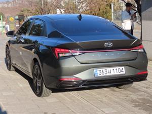 HYUNDAI Avante - Vista 8
