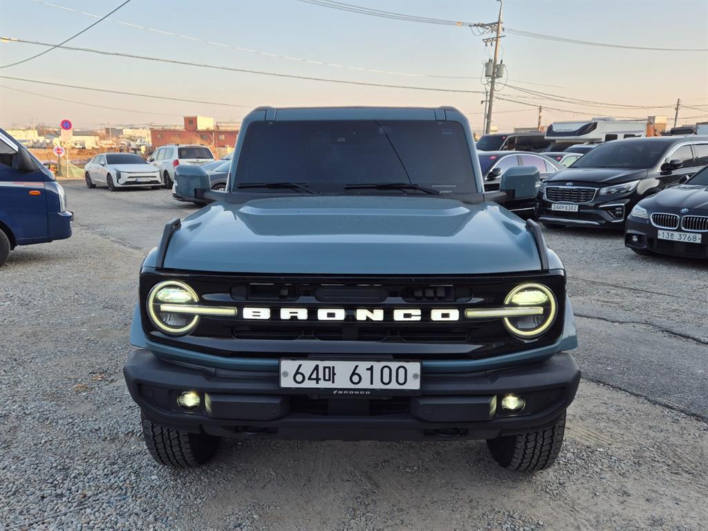 Ford Bronco - Vista 2