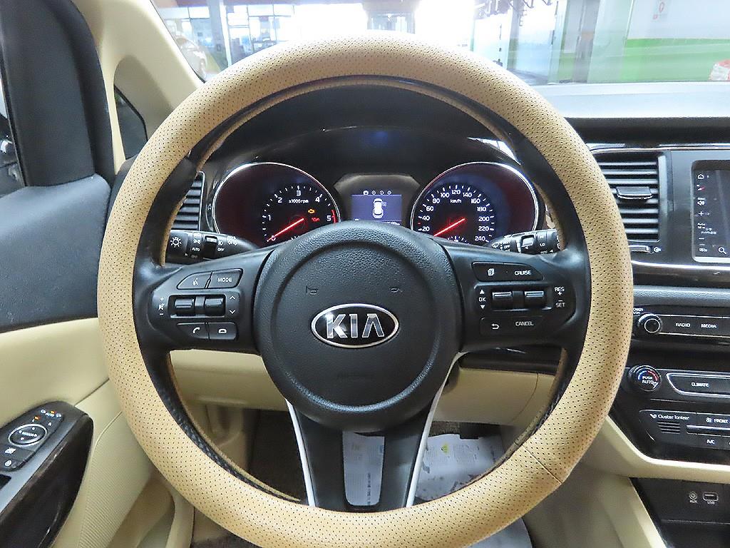 KIA Carnival 2019 the color of pearl - Importación desde Corea - HF Imports Iquique - Foto 10