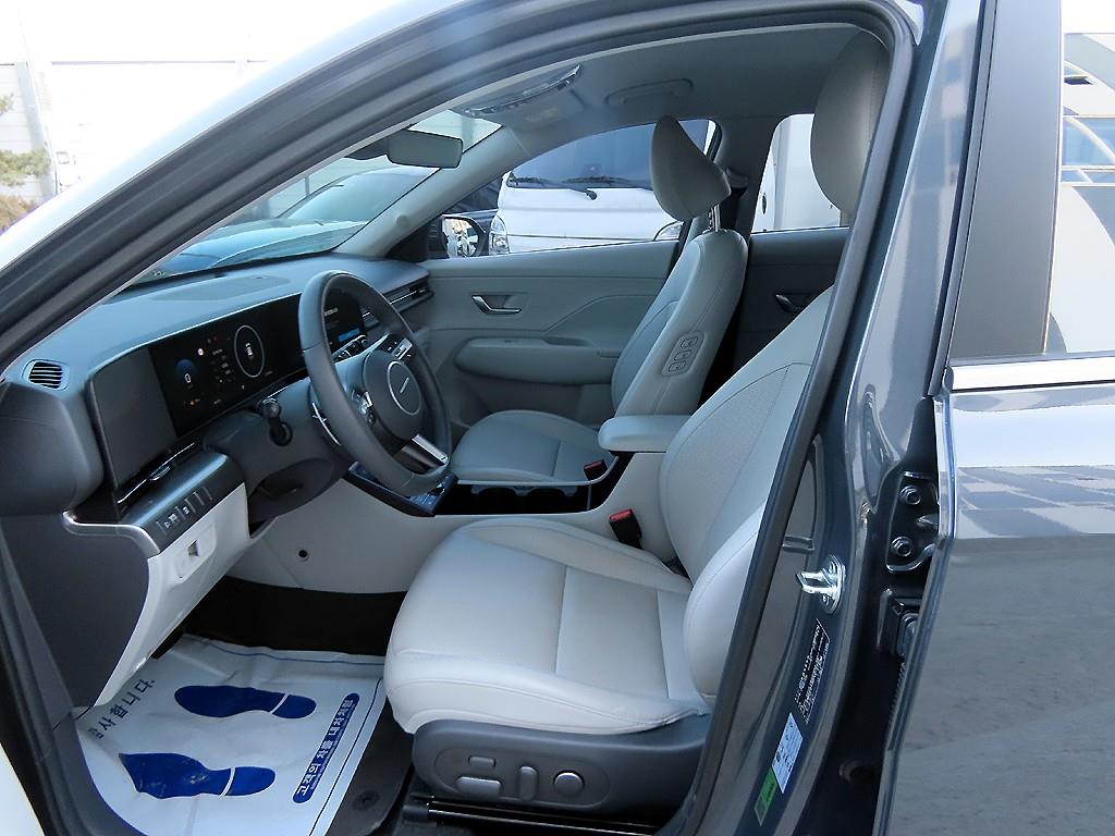 HYUNDAI Kona - Vista 5