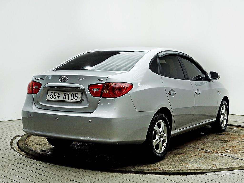 HYUNDAI Avante - Vista 7