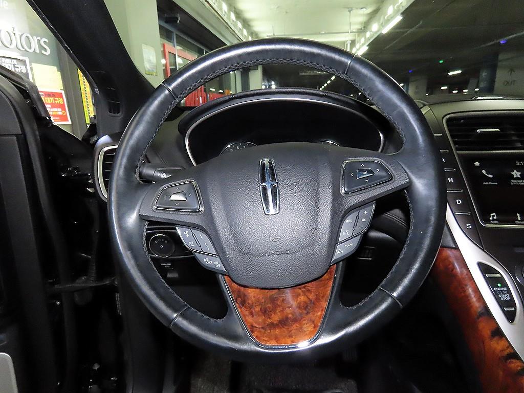 Lincoln MKX - Vista 8