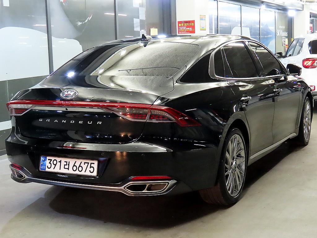 HYUNDAI Grandeur - Vista 4