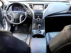 HYUNDAI Grandeur - Vista 10