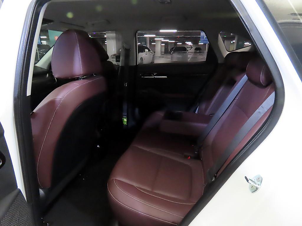 KIA Seltos - Vista 7