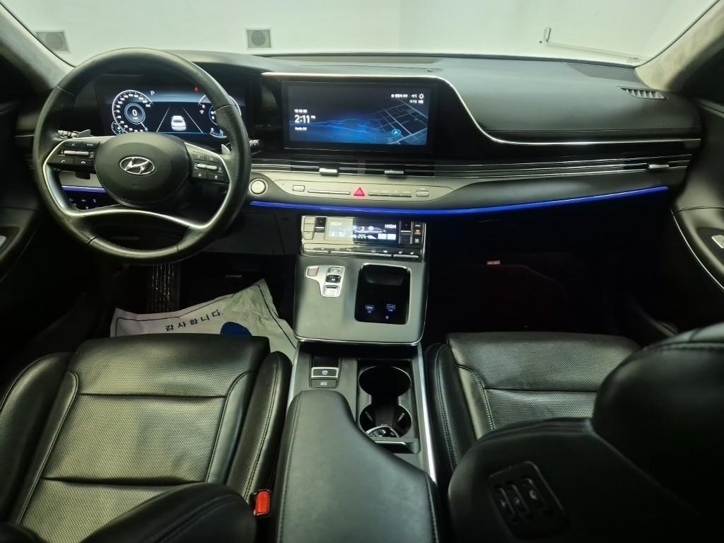 HYUNDAI Grandeur - Vista 7