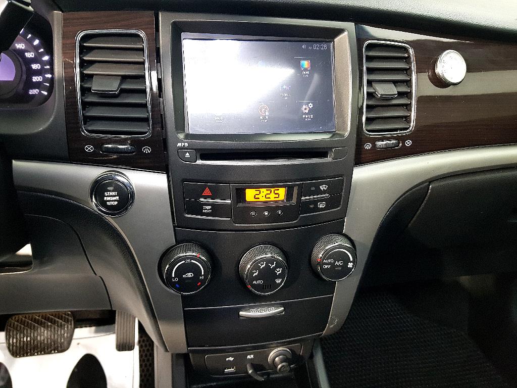 Ssangyong Korando 2011 Blanco - Importación desde Corea - HF Imports Iquique - Foto 13