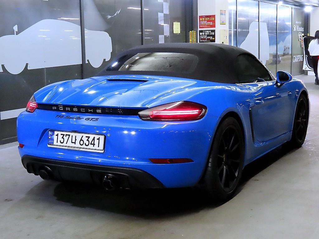 Porsche 718 - Vista 4