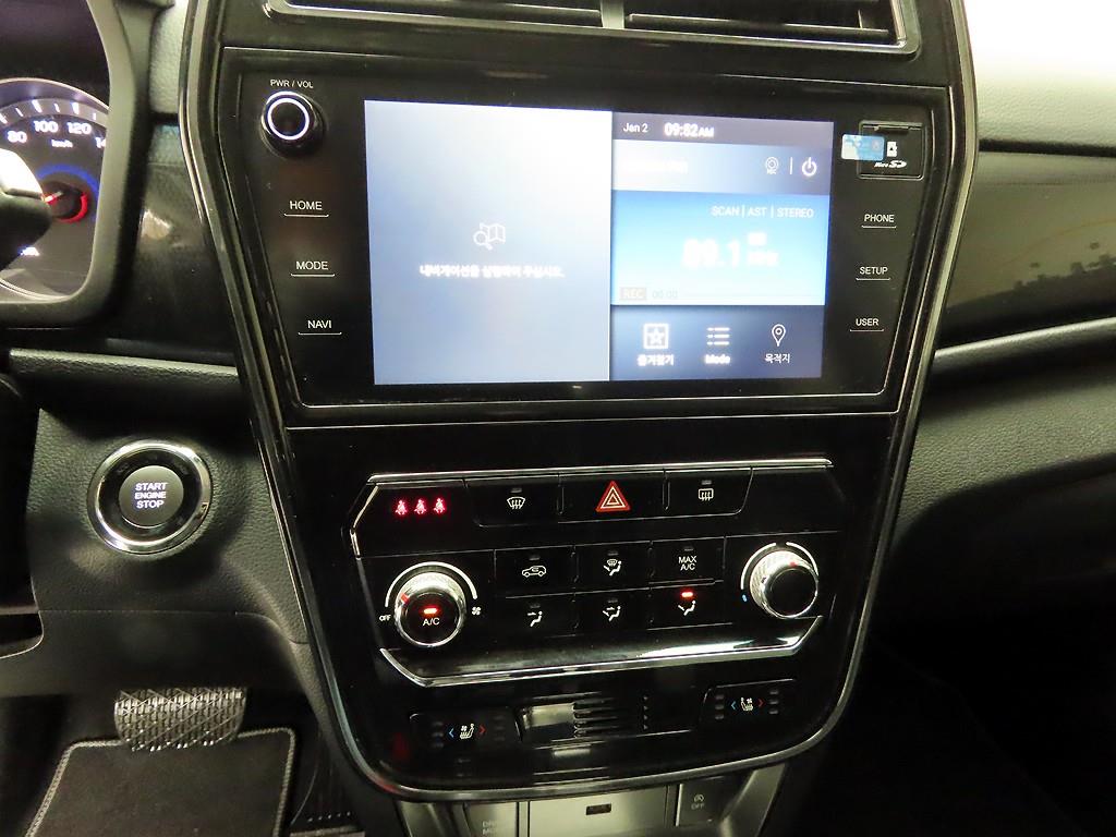 Ssangyong Tivoli - Vista 10