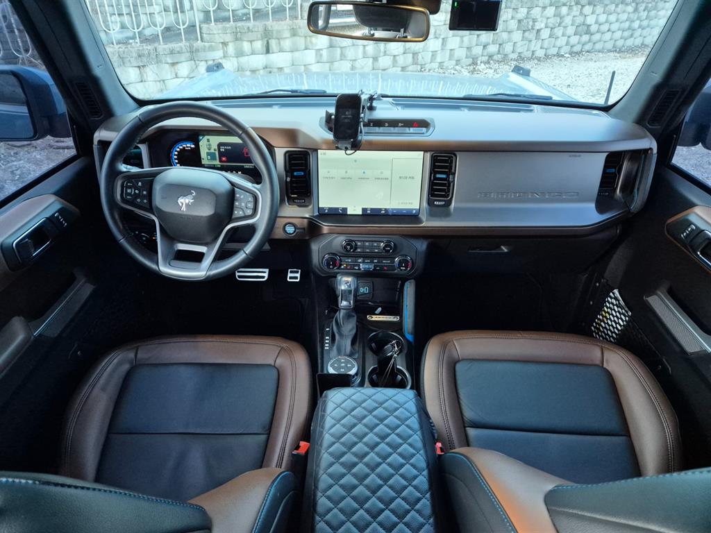 Ford Bronco - Vista 5