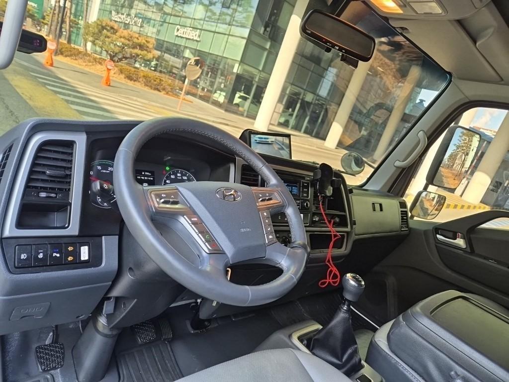 medium and large cargo Live Fish Car - Vista 6