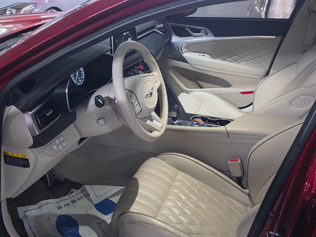 Genesis G70 - Vista 7