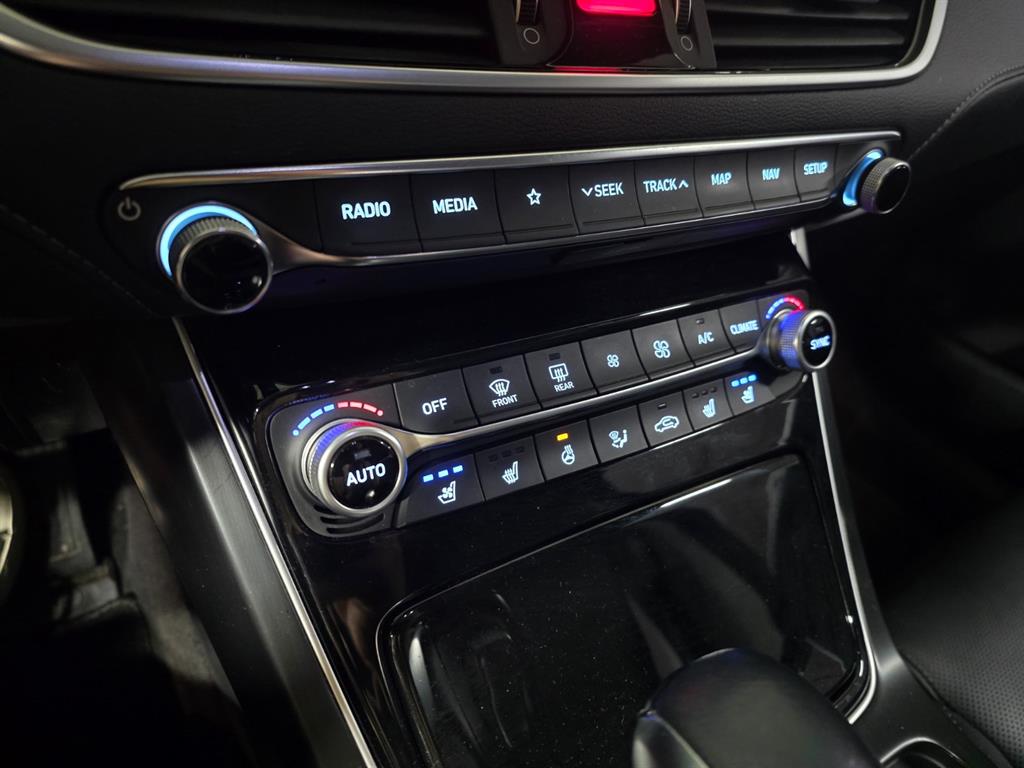 HYUNDAI Grandeur - Vista 12