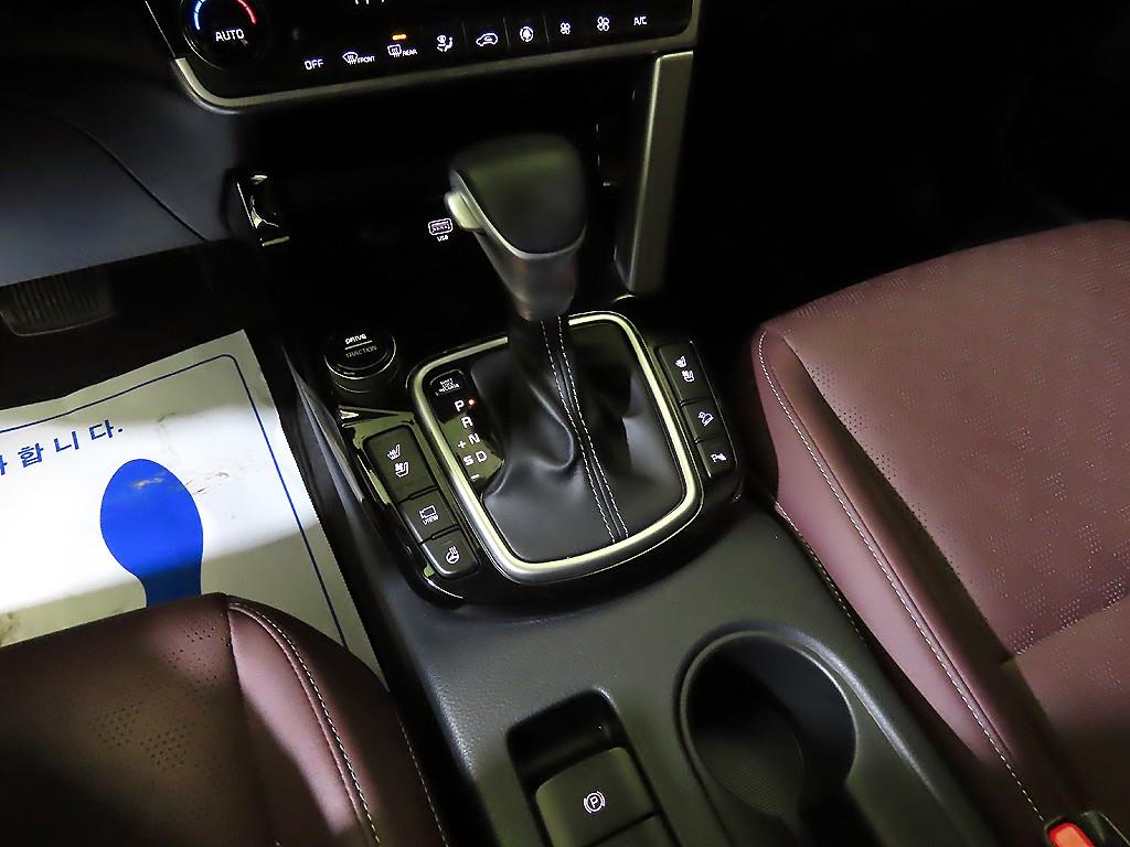 KIA Seltos - Vista 12