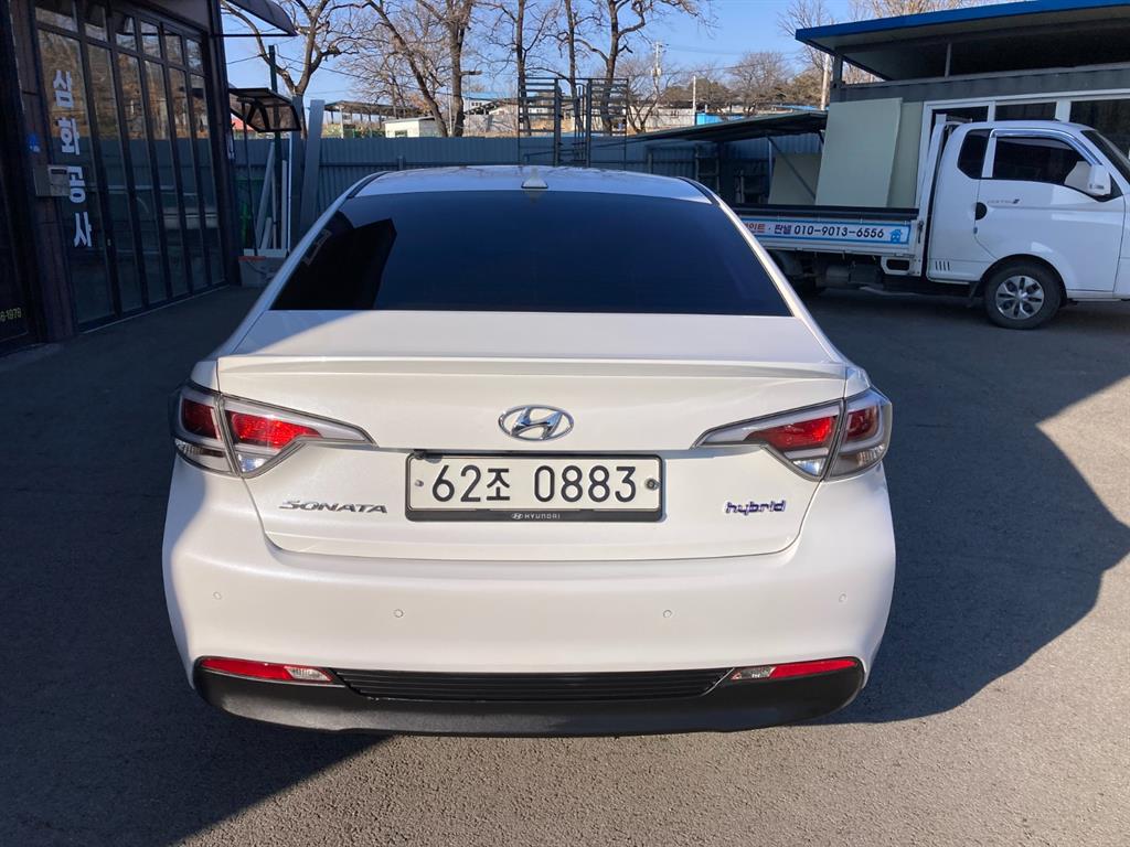 HYUNDAI Sonata - Vista 4