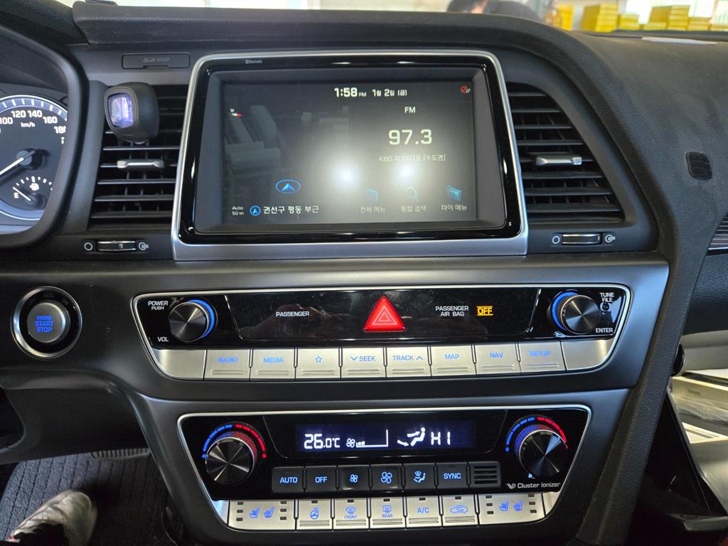 HYUNDAI Sonata - Vista 7