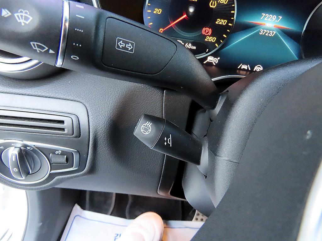 Mercedes Benz GLC Class - Vista 12