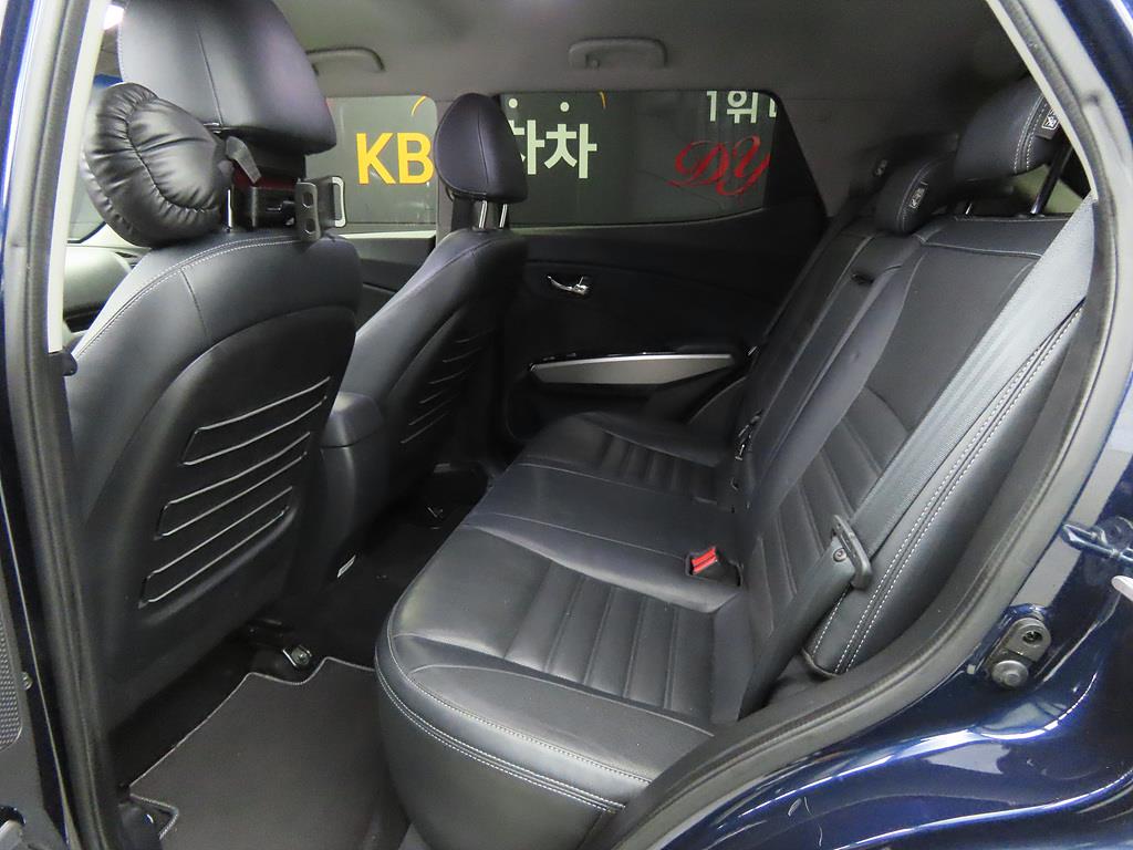 Ssangyong Tivoli - Vista 6