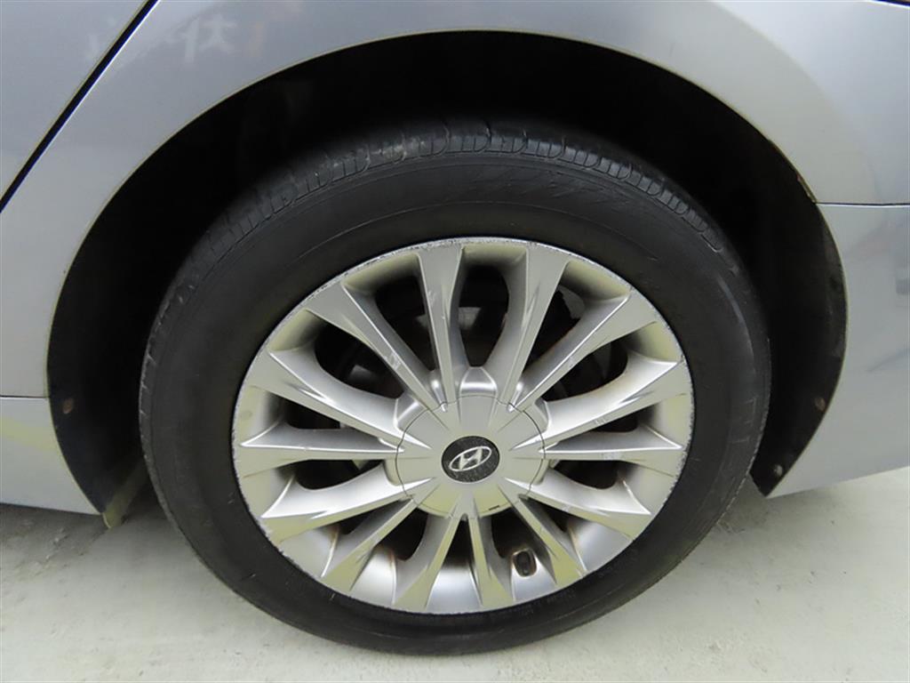 HYUNDAI Sonata 2016 Plateado - Importación desde Corea - HF Imports Iquique - Foto 20