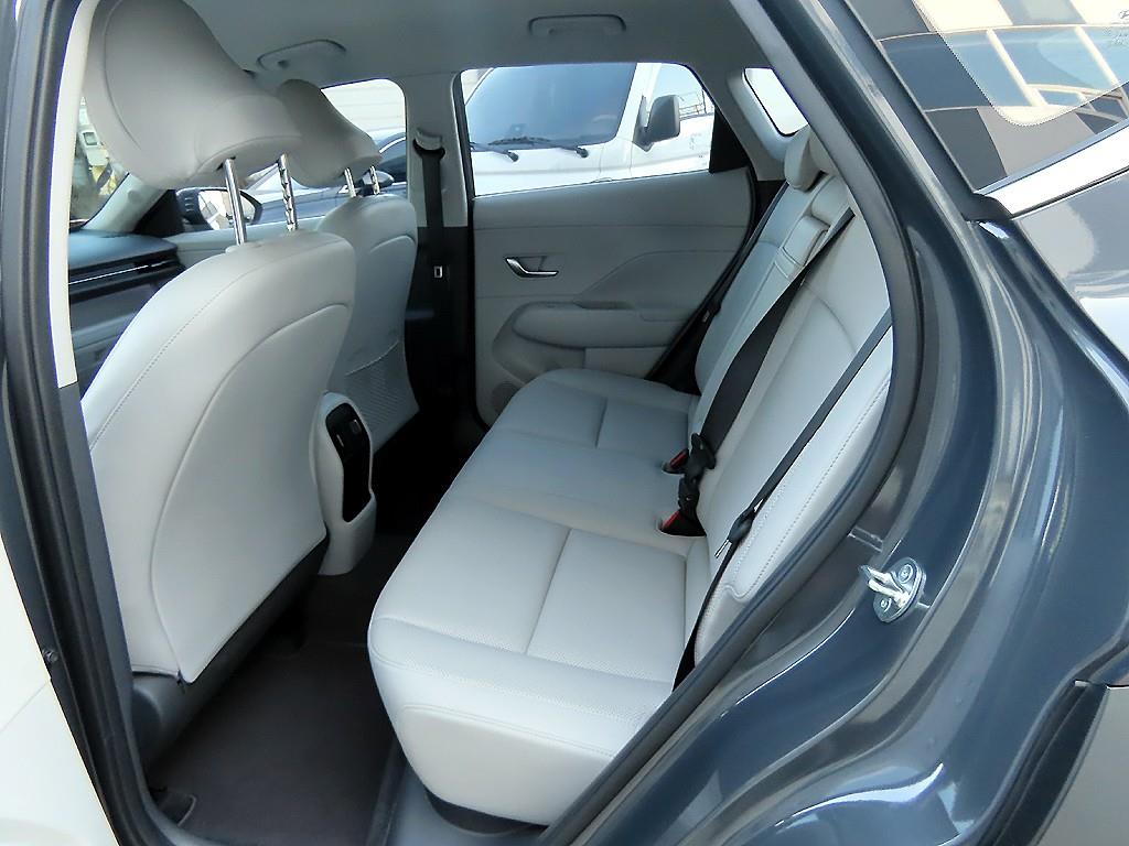 HYUNDAI Kona - Vista 6