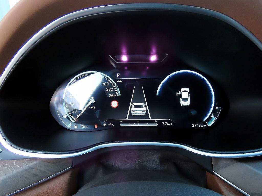 Genesis G80 - Vista 9