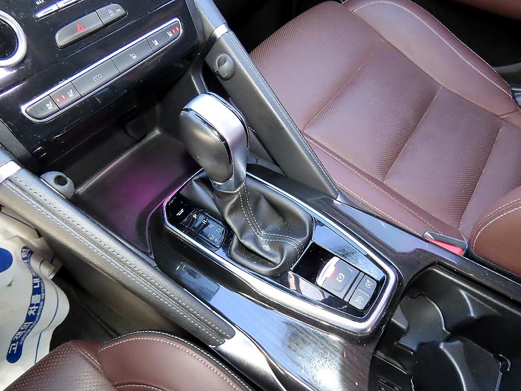 SAMSUNG QM6 - Vista 10