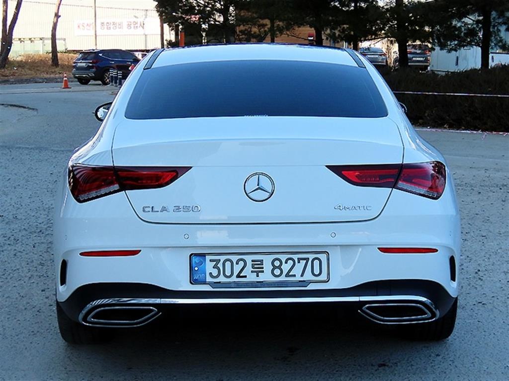 Mercedes Benz CLA Class - Vista 4