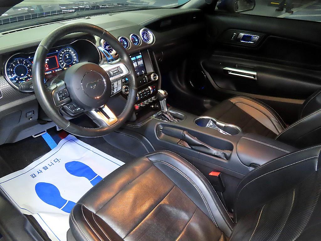 Ford Mustang - Vista 10