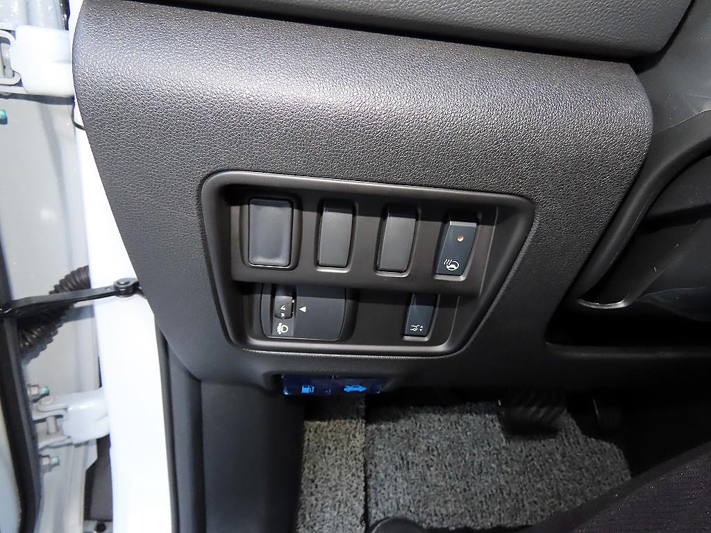 SAMSUNG QM6 - Vista 12