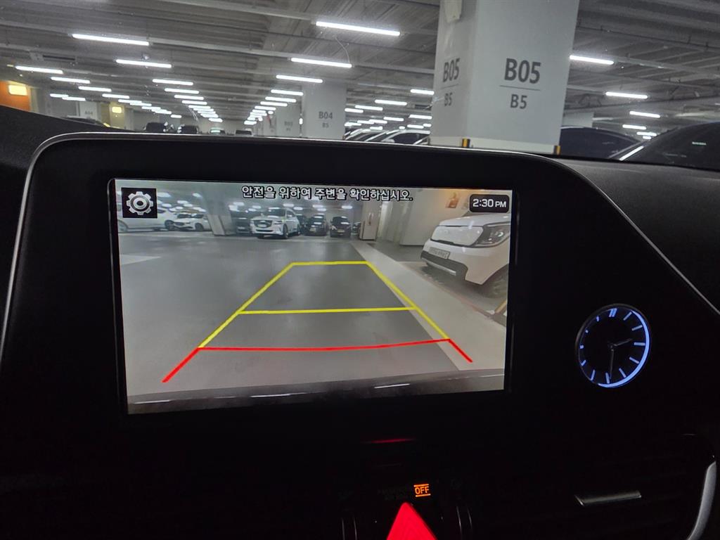 HYUNDAI Grandeur - Vista 11