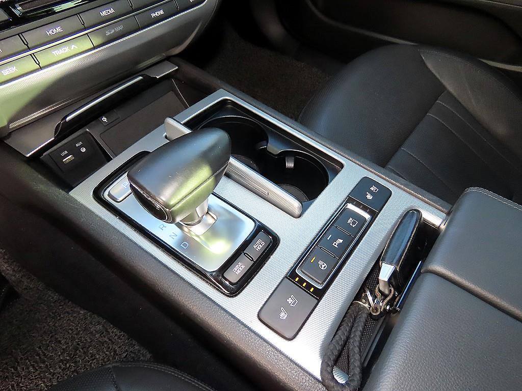 Genesis G80 - Vista 11