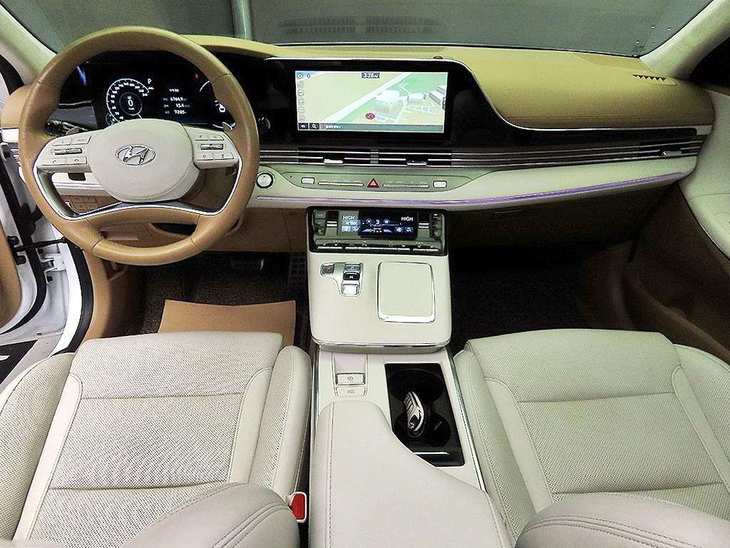 HYUNDAI Grandeur - Vista 7