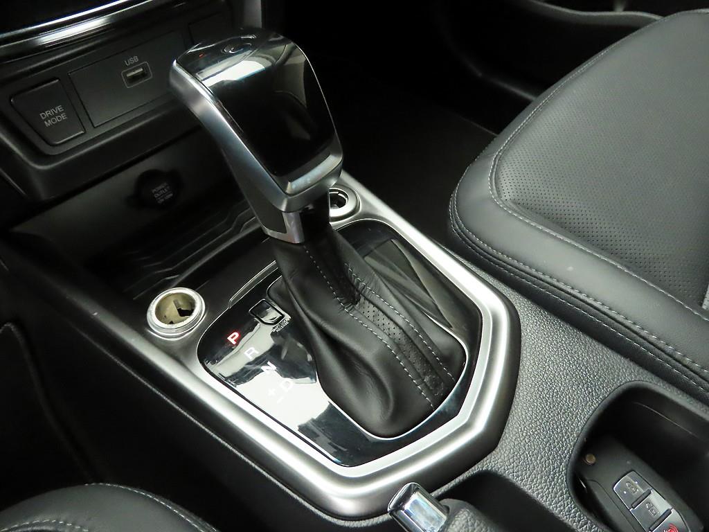 Ssangyong Tivoli - Vista 11